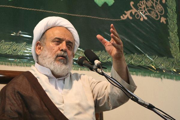 استاد انصاریان:  لازمه بهشتی شدن رفتار زیبا با خود، خدا و مخلوقات است 